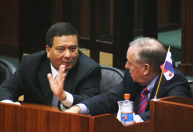 H.D. Héctor Aparicio El Sitio y Centro de Prensa