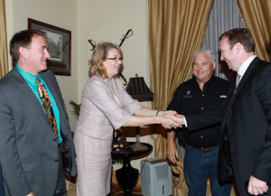 Embajadora de Estados Unidos en Panamá: Phyllis Powers 