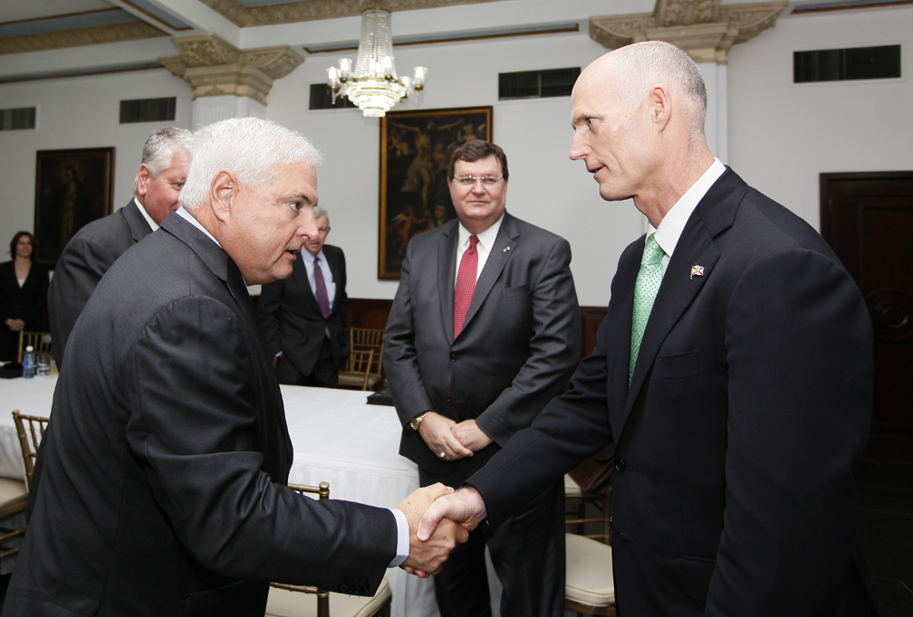 Presidente Ricardo Martinelli se reúne con gobernador de Florida en Palacio
