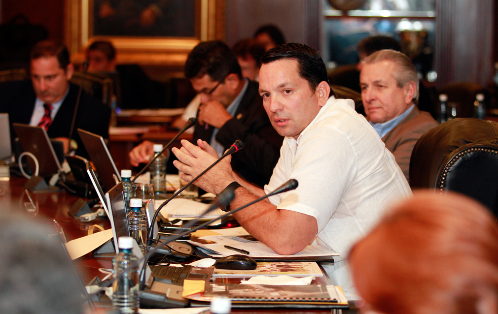 Ministro de Desarrollo Social, Guillermo Ferrufino.