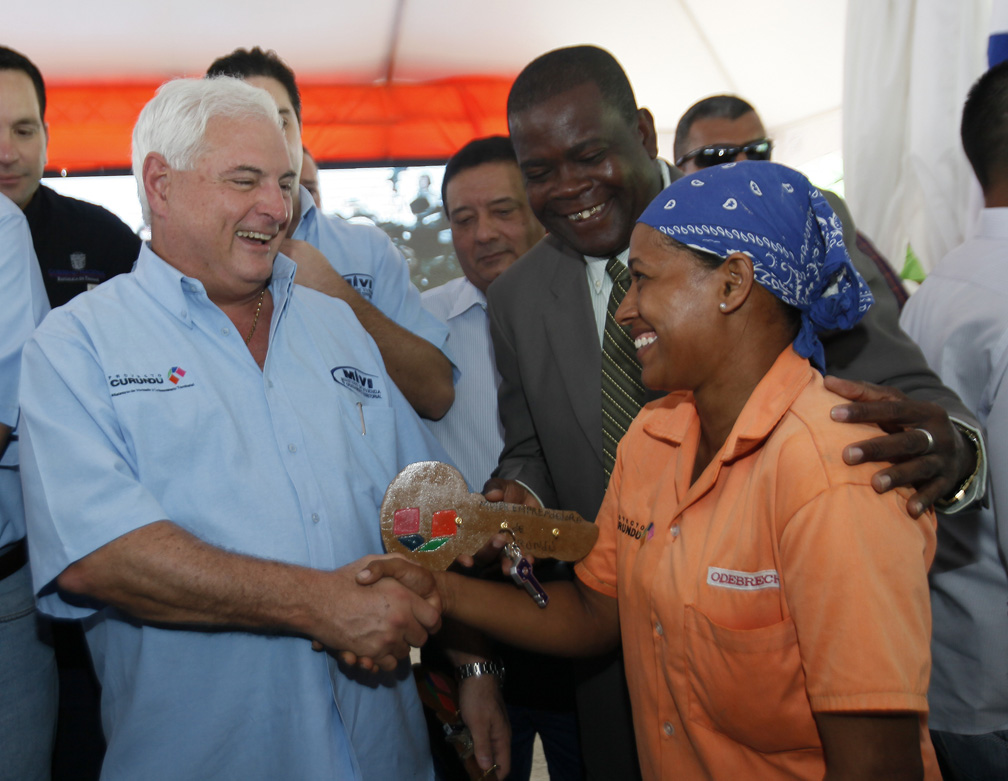 Curundu Ahora Es Un Lugar Digno Para Vivir Martinelli Tupolitica Com El Sitio Y Centro De Prensa Oficial De La Politica En Panama